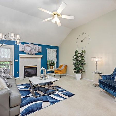 Beautiful Townhome, 11 Minutes To Downtown, Kcmo. Kansas City Exteriör bild