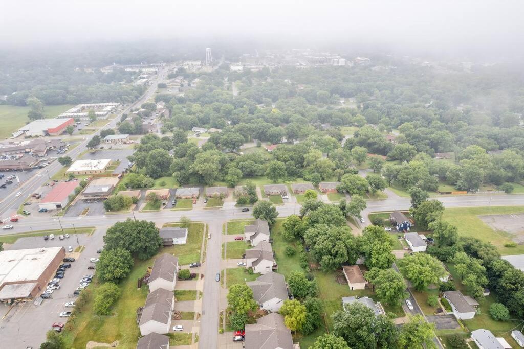 Beautiful Townhome, 11 Minutes To Downtown, Kcmo. Kansas City Exteriör bild