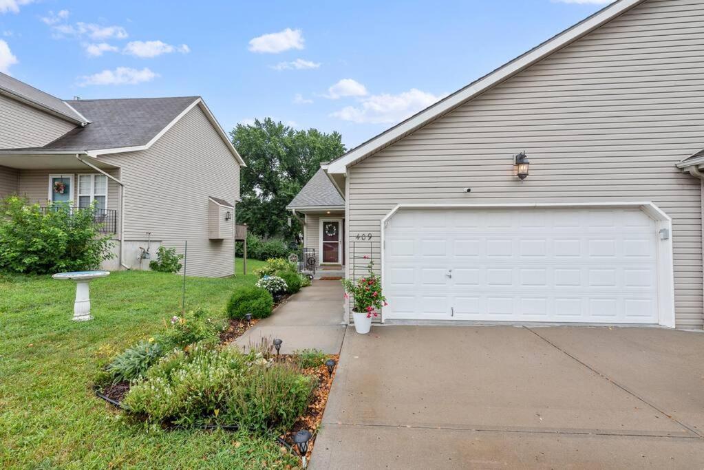 Beautiful Townhome, 11 Minutes To Downtown, Kcmo. Kansas City Exteriör bild