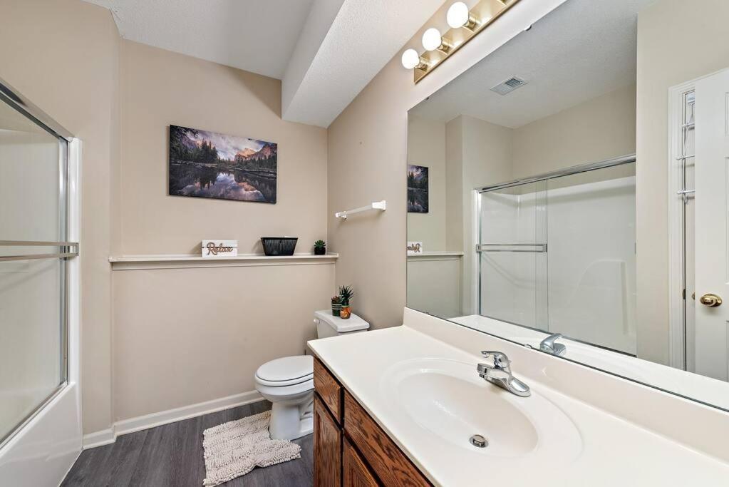 Beautiful Townhome, 11 Minutes To Downtown, Kcmo. Kansas City Exteriör bild